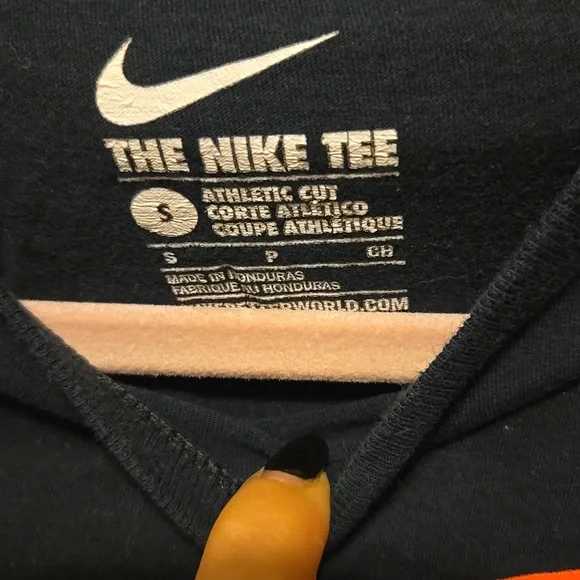 Womens Nike Tshirt - Picture 3 of 3